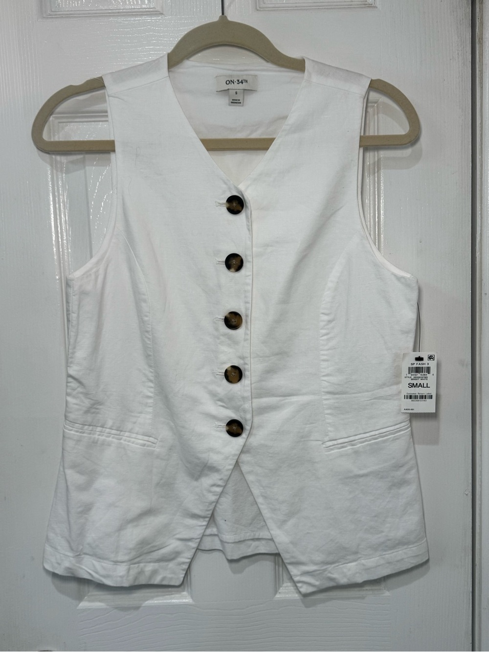 🥥⚪️ ON 34th Linen-Blend Longline Vest Top Button Down in Bright White ⚪️🥥 - Picture 2 of 10